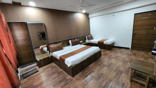 Basic Triple Room
