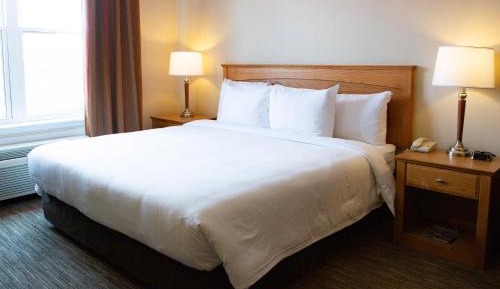Traditional King Suite