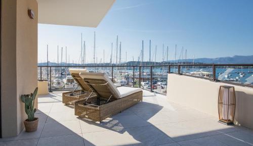 Apartment with Sea View