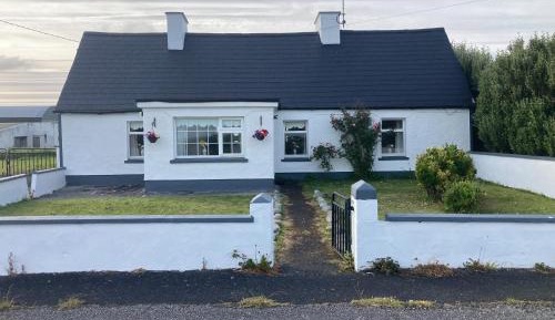 Two-Bedroom Holiday Home