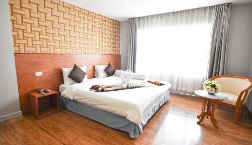 Deluxe King Room