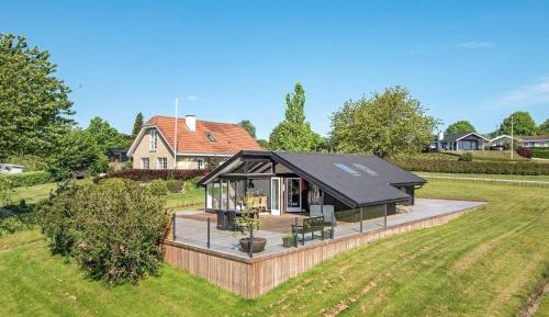 Two-Bedroom Holiday Home