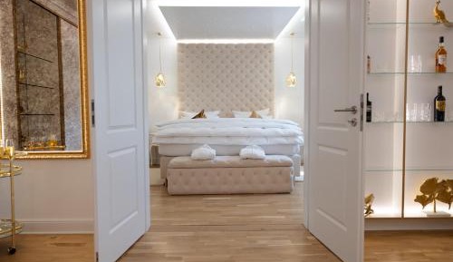 Superior Suite - Castle