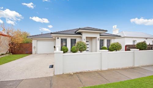 Three-Bedroom Townhouse