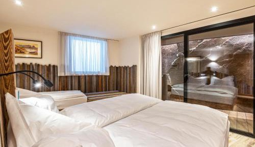 Superior One-Bedroom Apartment