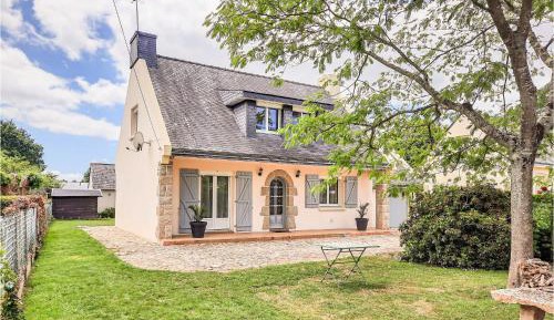 Four-Bedroom Holiday Home