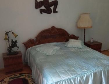 Twin Room with Shared Bathroom