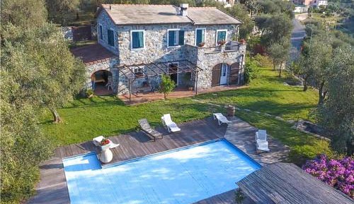 Three-Bedroom Vacation Home 