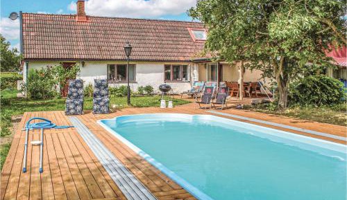 Three-Bedroom Holiday Home 
