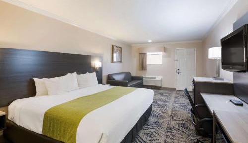 King Suite with Kitchenette