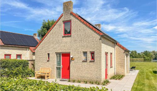 Three-Bedroom Holiday Home 