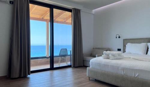 Suite with Sea View