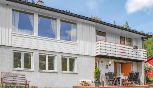 Three-Bedroom Holiday Home 