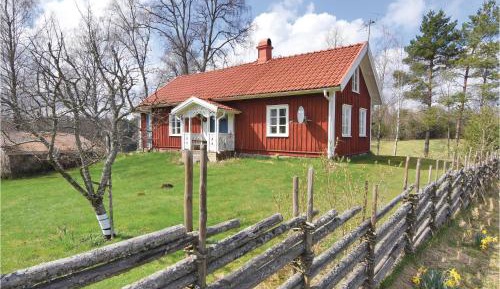 One-Bedroom Holiday Home