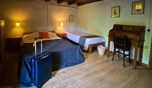 Deluxe Double Room (2 Adults + 1 Child)
