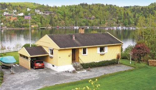 Two-Bedroom Holiday Home