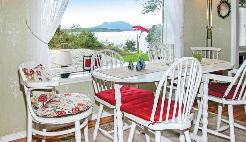 Two-Bedroom Holiday Home