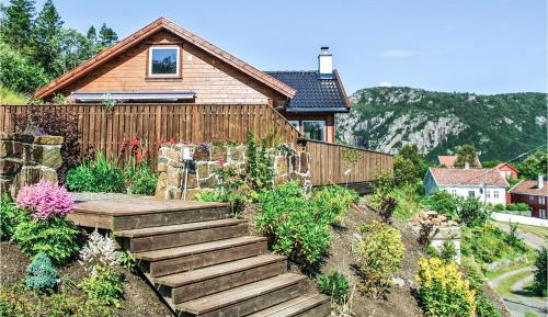Four-Bedroom Holiday Home