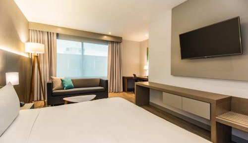 Standard King Room - Accessible