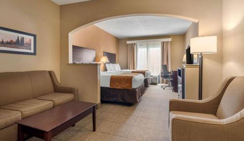Double Suite with Two Double Beds - Non-Smoking
