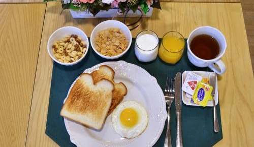 Quadruple Room with Shared Bathroom