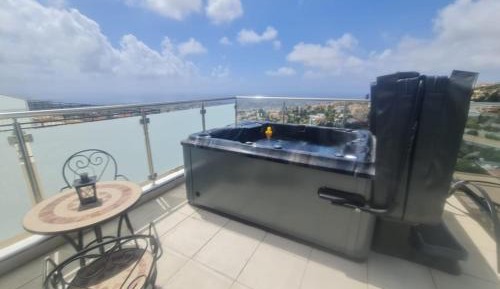Studio with Sea View