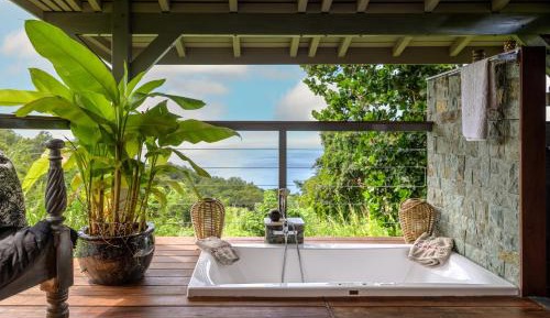 Bungalow with Sea View