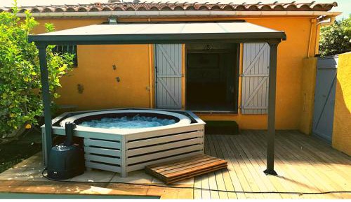 Double Room with Pool View