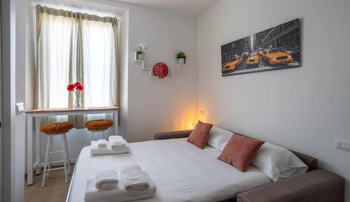 Studio with Sofa Bed