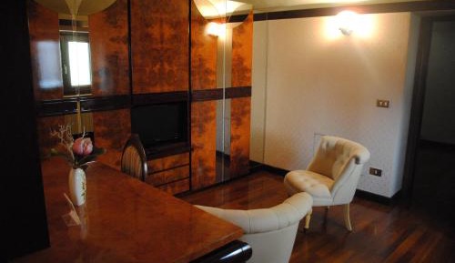 Superior King Room