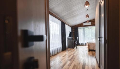 Standard Double Suite