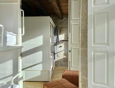 Bed in 12-Bed Mixed Dormitory Room with Private Bathroom