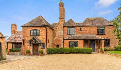 Seven-Bedroom House