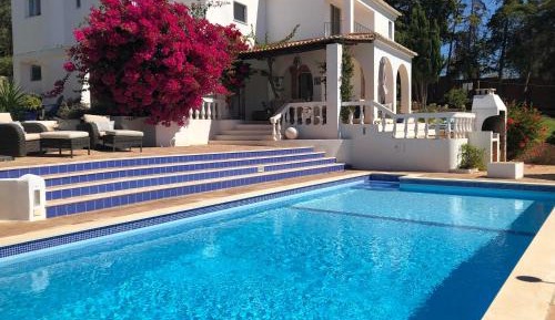 Villa with Garden View