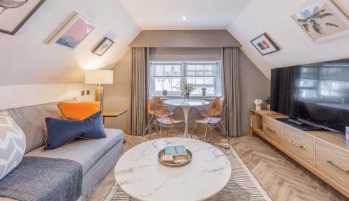 Classic 2 Bedroom Apartment