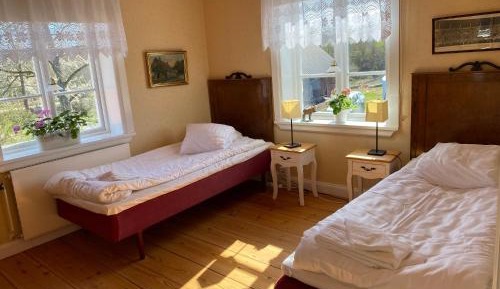 Double Room with Shared Bathroom