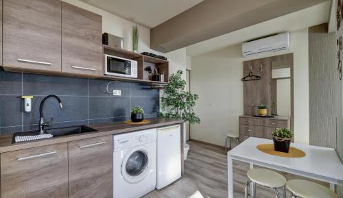 Studio Apartment with Air-conditioning