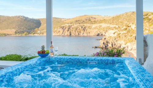 Studio Apartment with Sea View