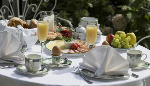 Chalet with 11 Bedrooms