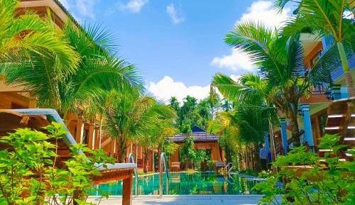 Triple Room with Pool View