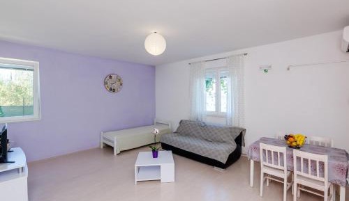 One-Bedroom Apartment with Terrace and Sea View