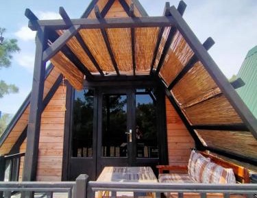 One-Bedroom Bungalow