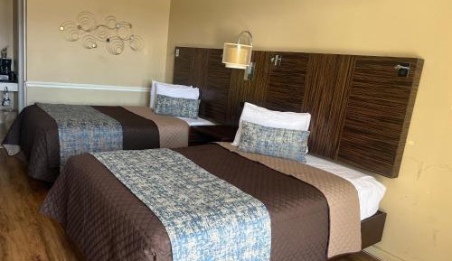 Queen Room