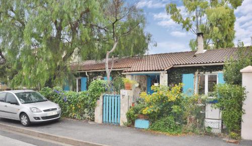 Three-Bedroom Holiday Home 