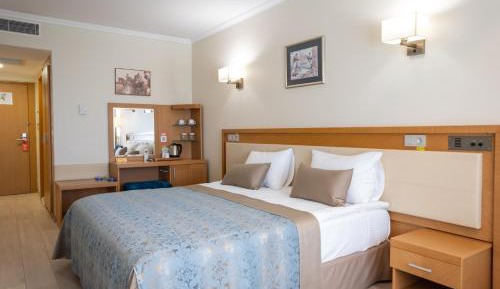 Double Room with Lake View