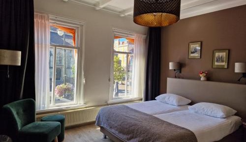 Double or Twin Room with Shower