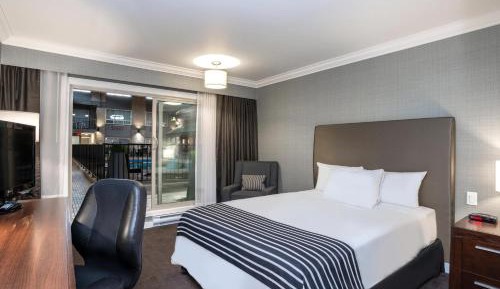 Standard Room, 1 Queen Bed, Selkirk Building
