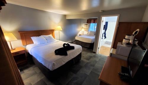 Two-Bedroom Suite