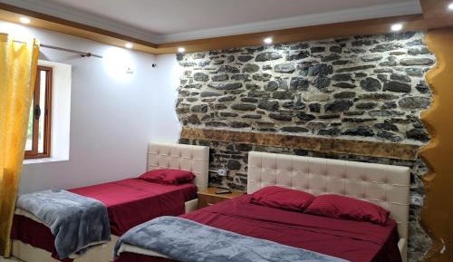 Basic Triple Room
