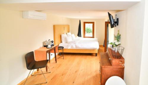 Large Double Room